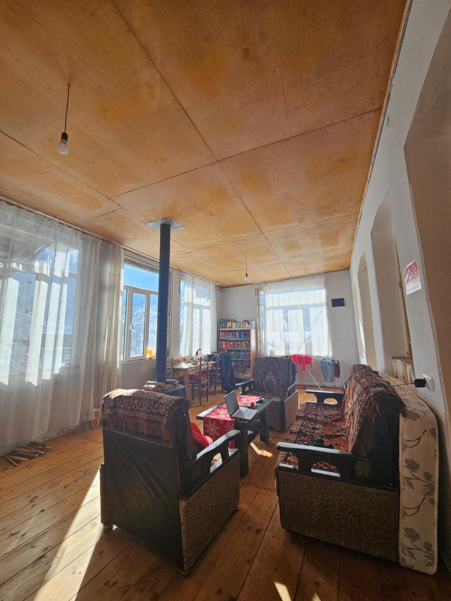 מסטיה Guest House Ketevan Niguriani מראה חיצוני תמונה